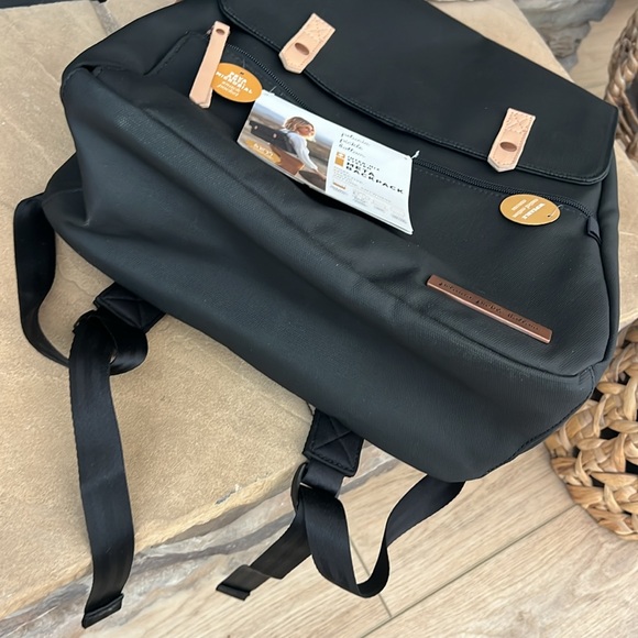Petunia Pickle Bottom Meta Backpack {Matte Black Canvas} NWT - Picture 15 of 16